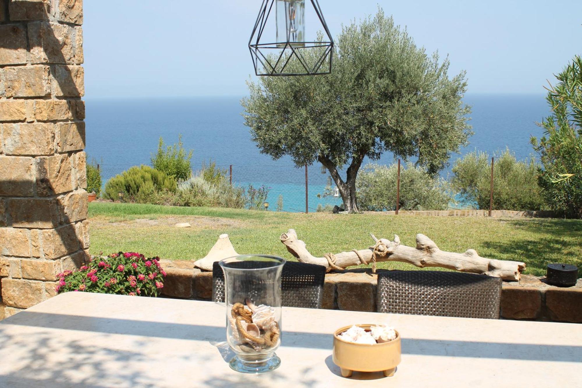 The House Of Blue Villa Afytos Exterior photo